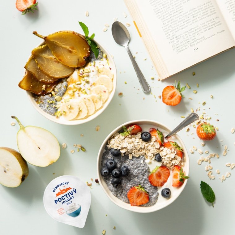 Jogurtove misky s chia